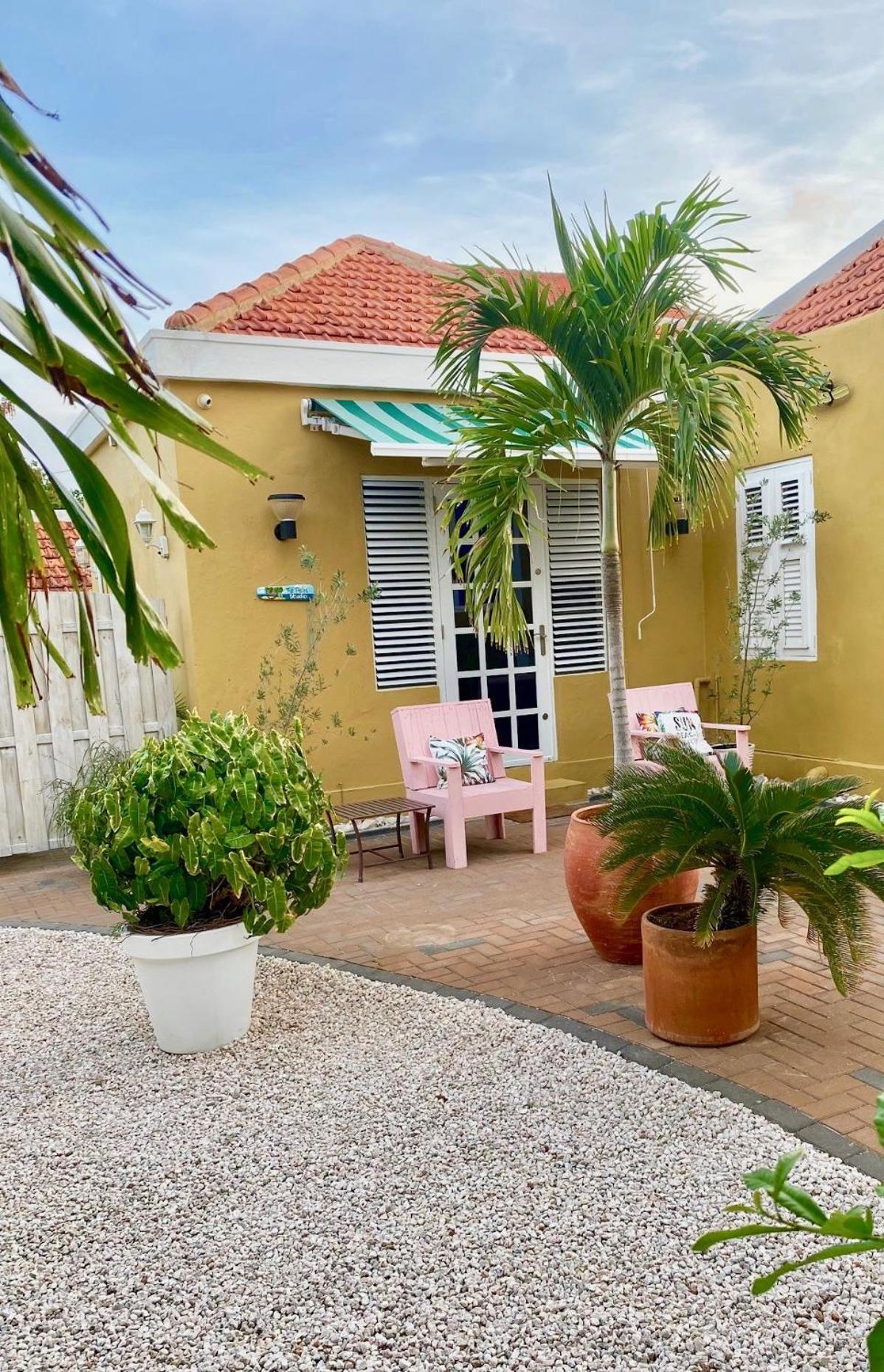 Historic Building The Palm Backyard Studio-Apartment Willemstad, Curacao Feel Home Away From Home Exteriér fotografie
